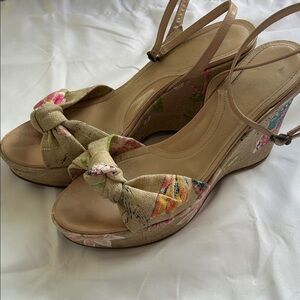 Via Spiga Floral Beige and Pink Wedges